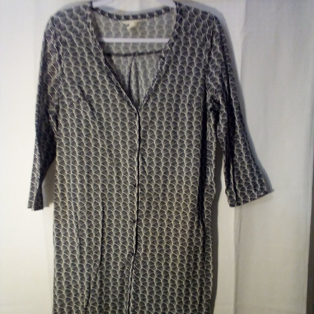 H & M Tunic Top Women M 3/4 Sleeve Button Up Pattern Black White